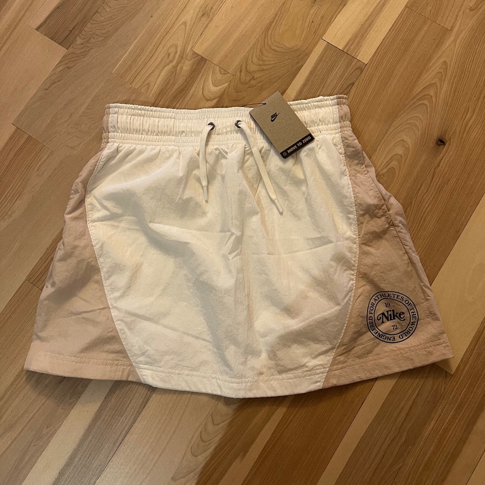 Nike active skirt